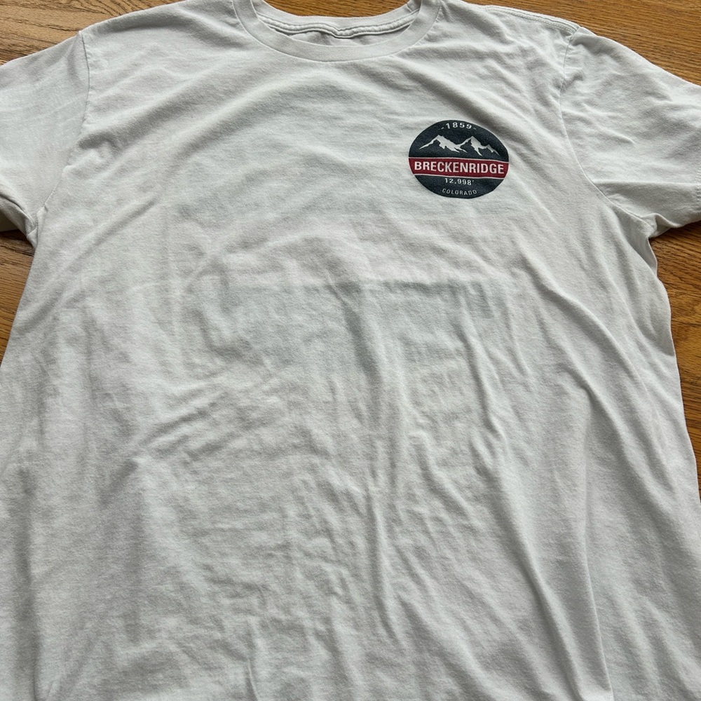 Men’s medium Breckenridge, Colorado t-shirt